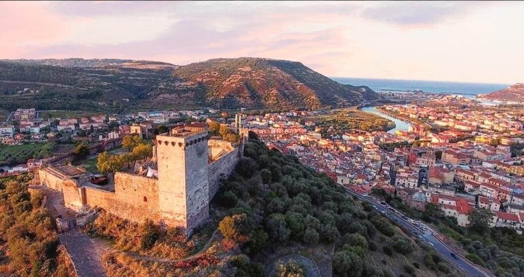 Regnos Altos Boutique Rooms Bosa Εξωτερικό φωτογραφία